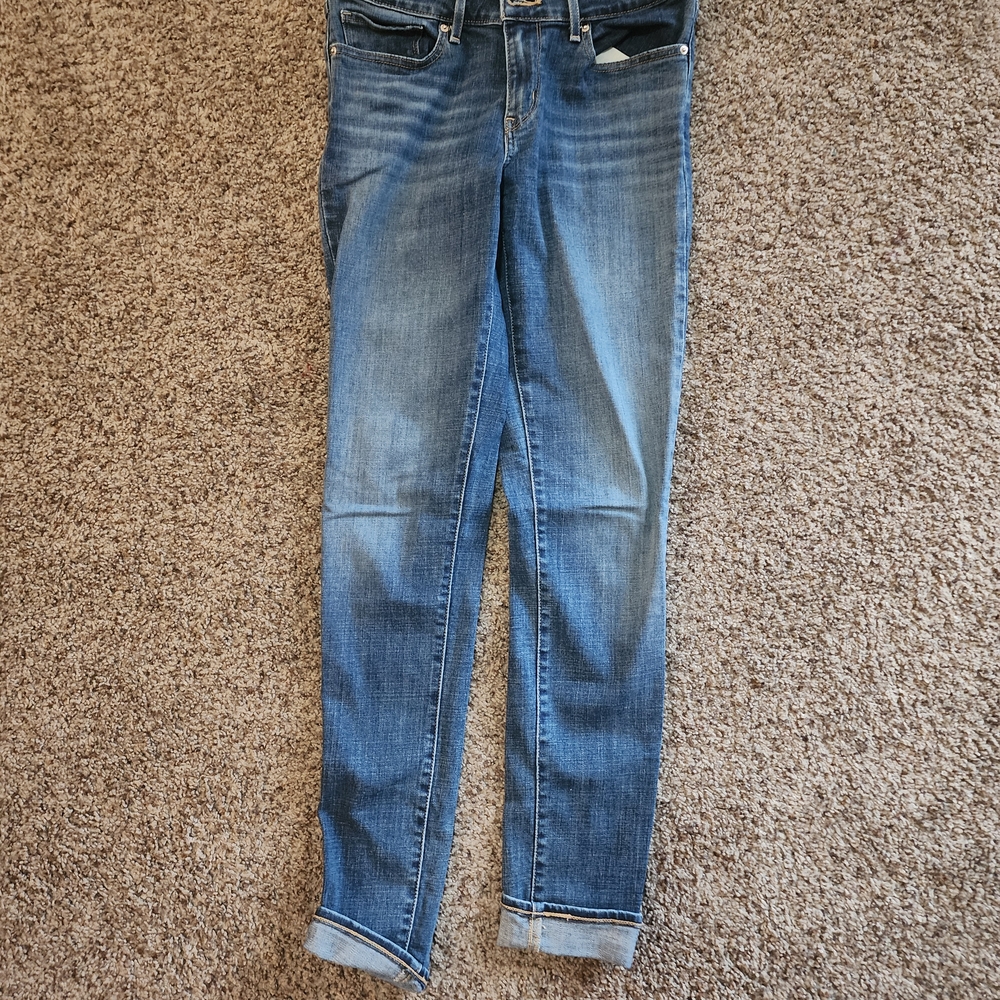 Levi's 711 Blue Skinny Jeans with Worn-In Look